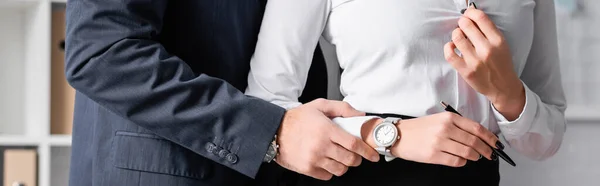 Cropped View Businessman Touching Hand Secretary While Seducing Her Office — Stock Photo, Image