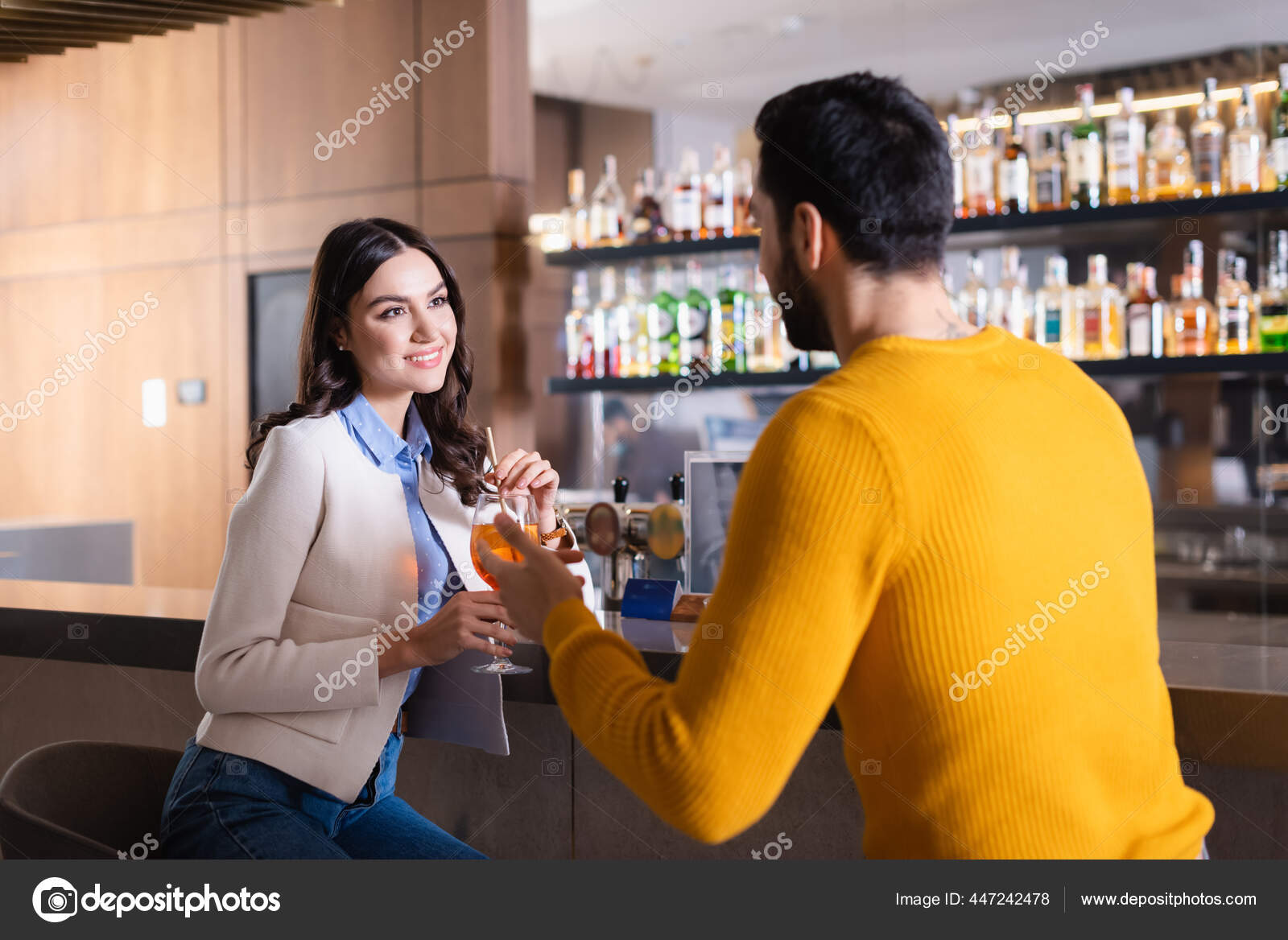 バーカウンター写真素材 ロイヤリティフリーバーカウンター画像 Depositphotos バーカウンター写真素材 ロイヤリティフリーバーカウンター画像 Depositphotos