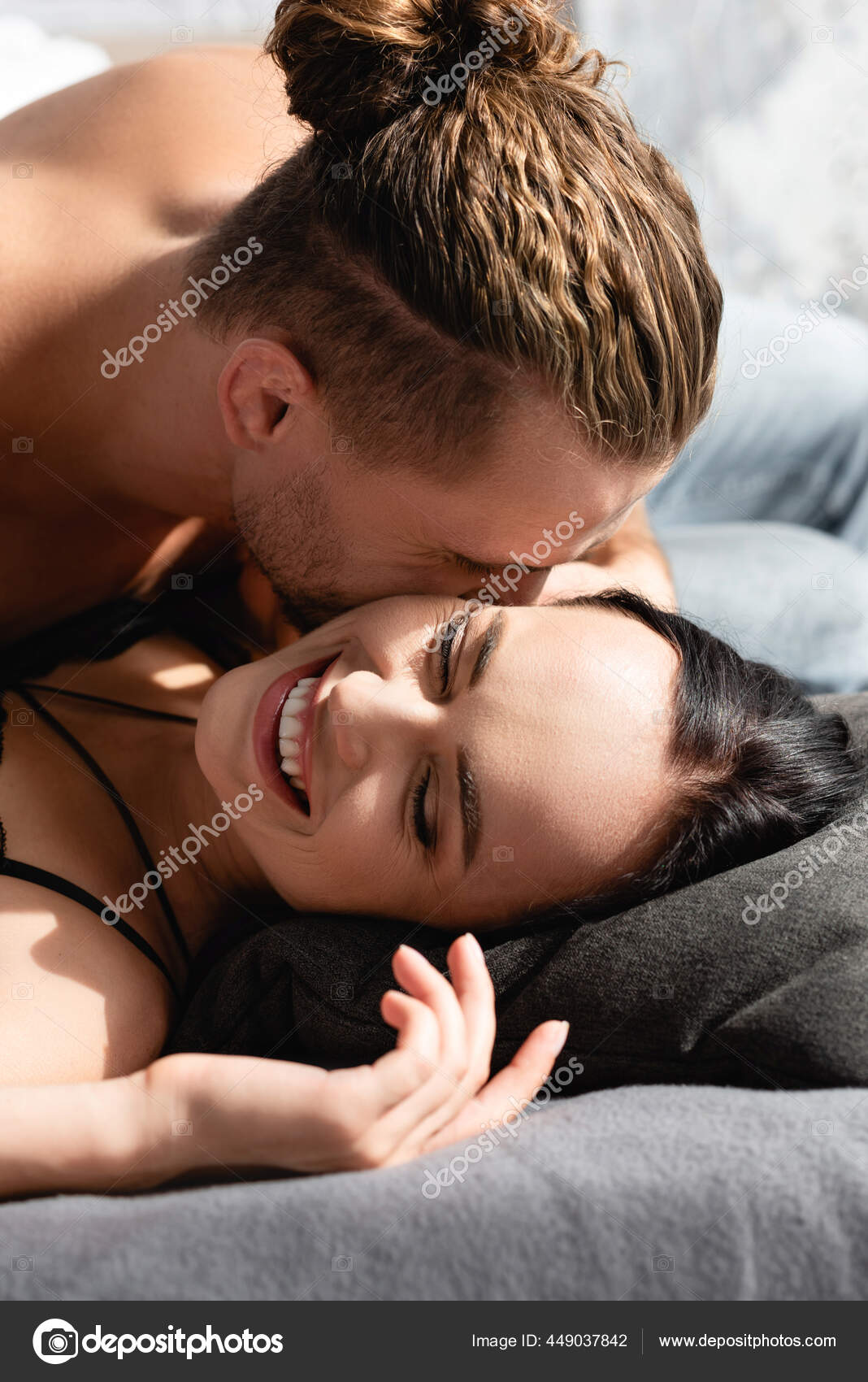 Lesben Küssen Sexy Zunge Wochenende Lesben Küssen Sexy Zunge Wochenende