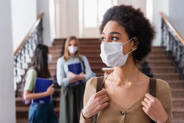 African American Student Medical Mask Holding Backpack — Stock Photo, Image