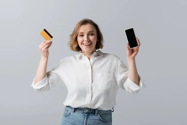 Happy Size Woman Holding Credit Card Smartphone Isolated Grey — Stock Photo, Image