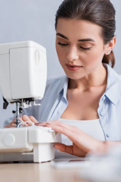 Young Seamstress Sewing Medical Mask Blurred Machine — Stock Photo, Image