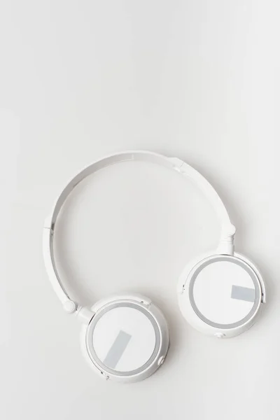 Вид Зверху Бездротових Навушників Ізольовані Білому — стокове фото