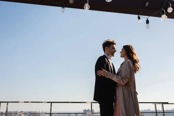 Couple Hugging Looking Each Other Terrace Restaurant — Stock Photo, Image