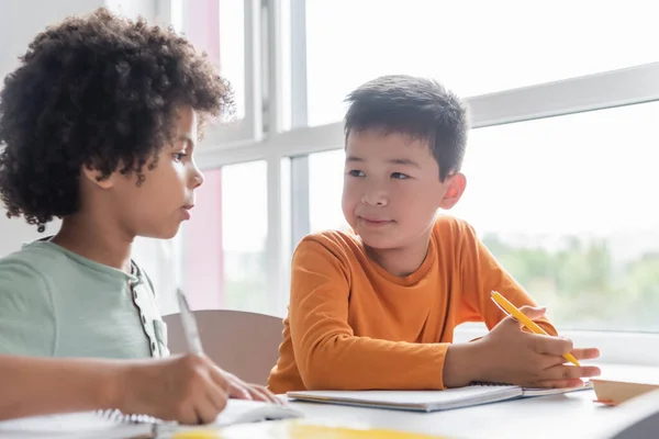 Interracial Boys Talking Lesson Classroom — Stock Photo, Image