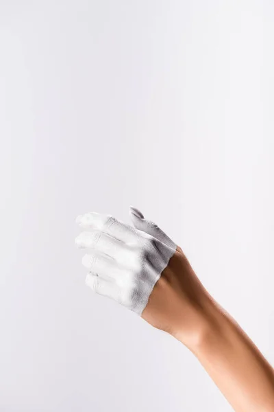 Vista cortada da mão com os dedos pintados isolados no branco — Fotografia de Stock