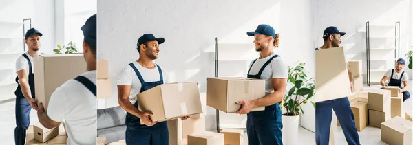 Collage de déménageurs multiethniques heureux dans des casquettes et des boîtes de transport uniformes dans l'appartement — Photo de stock