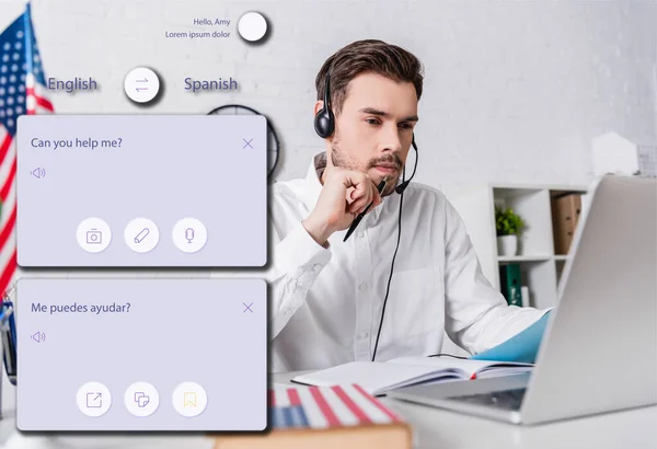 Junge Dolmetscherin im Headset arbeitet in der Nähe von Laptop auf verschwommenem Vordergrund, Illustration der Übersetzungs-App-Schnittstelle — Stockfoto