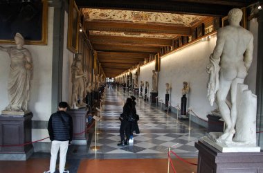 Ufizzi Sanat Müzesi, salon yolu.