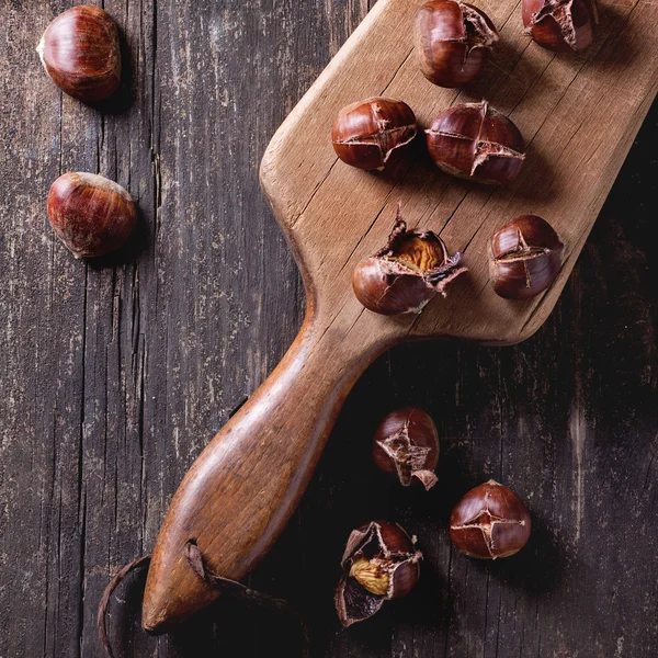 Castanhas comestíveis assadas — Fotografia de Stock