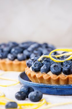 yaban mersini ile tartlets