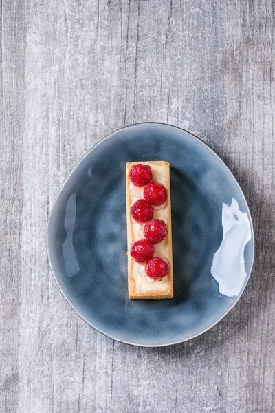 Tartlet with raspberries — Stock Photo, Image