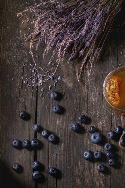 Tatlım, yaban mersini ve lavanta