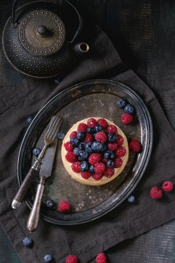 Taze dutlu tart.
