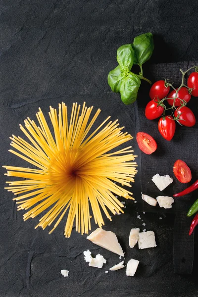 Ingredients for spaghetti sauce — Stock Photo, Image