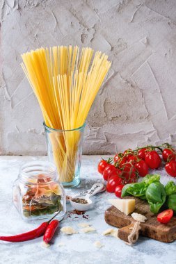 spagetti sosu için malzemeler