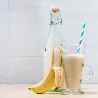 süt banana smoothie