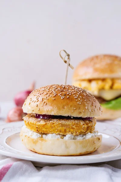 Hambúrguer vegetariano de batata doce — Fotografia de Stock