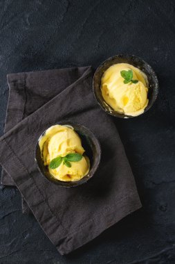 Mango Dondurma