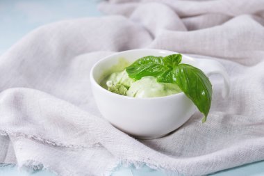 Basil icse krem