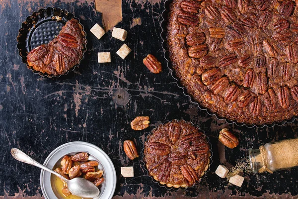 Caramel pecan pie — Stockfoto