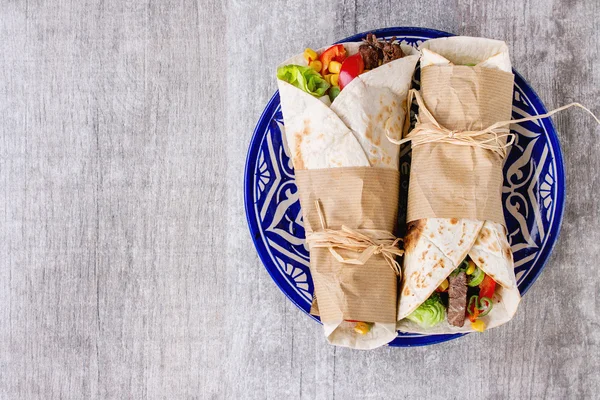 Tortillas and nachos — Stock Photo, Image