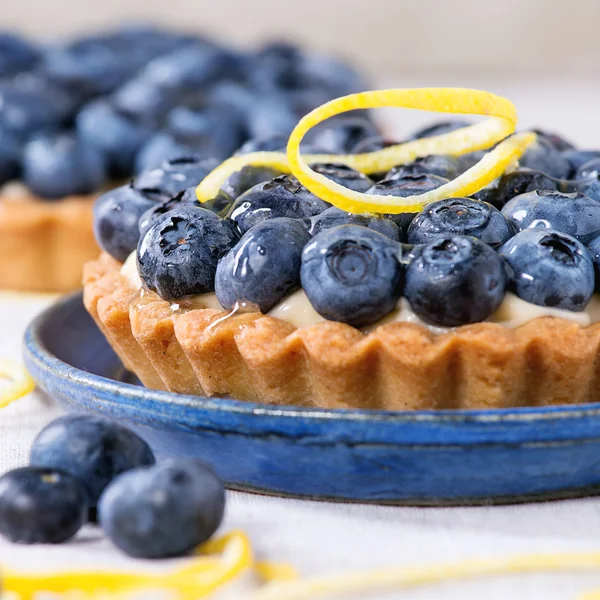 Tartlets with blueberries — Stock Photo, Image