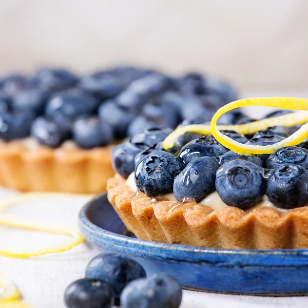 Tartlets with blueberries — Stock Photo, Image