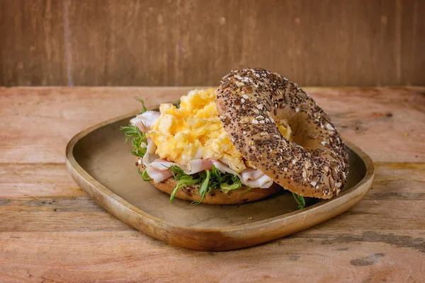 Bagel de grano entero — Foto de Stock