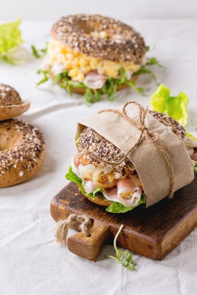 Whole Grain bagels — Stock Photo, Image