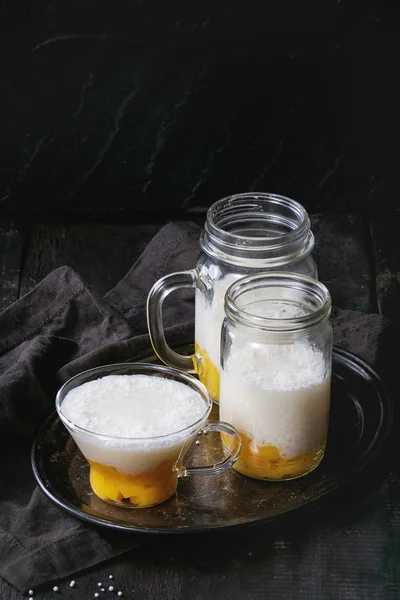 Tapioca dessert dengan mangga — Stok Foto