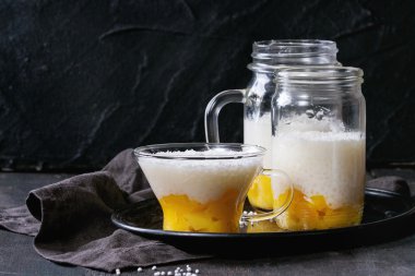 Tapyoka tatlı mango ile