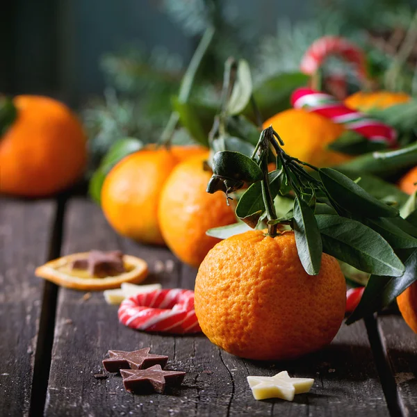 Tangeriner i jul inredning — Stockfoto