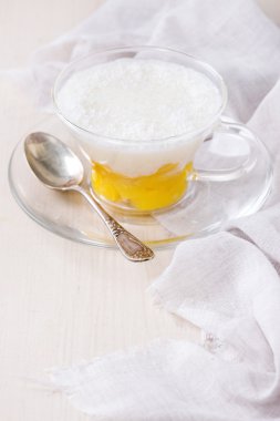 Tapyoka tatlı mango ile