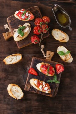 Bruschetta çeşitli