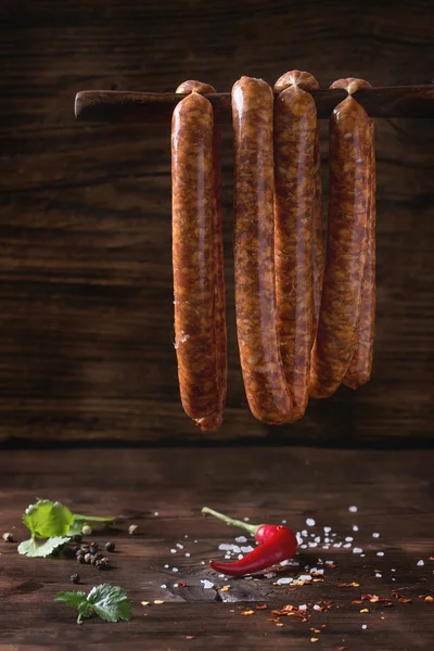 Saucisses crues pour barbecue — Photo