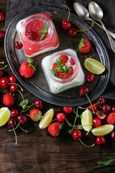 Yogurt with mint and cherry — 스톡 사진