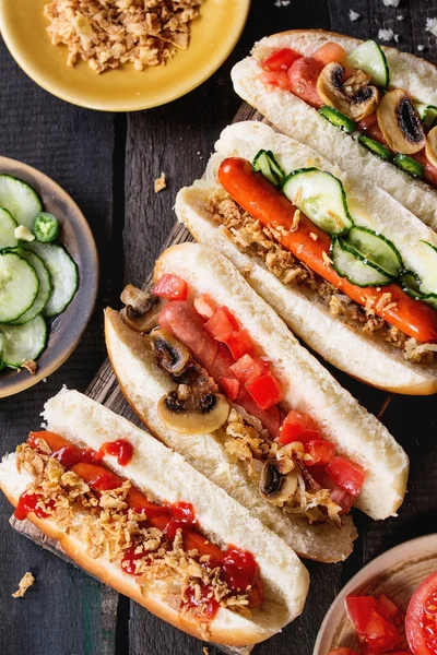 Ev yapımı sosisli sandviç çeşitleri — Stok fotoğraf