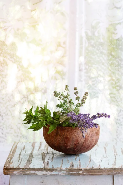 Csokor kerti gyógynövények — Stock Fotó