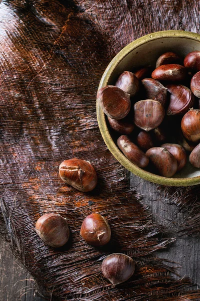 Castanhas comestíveis não cozidas — Fotografia de Stock