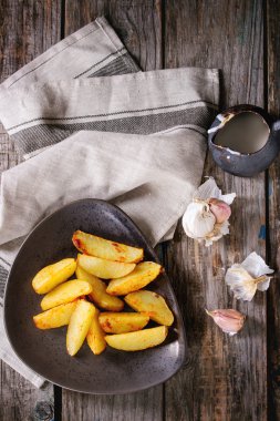 soslu patates kızartması