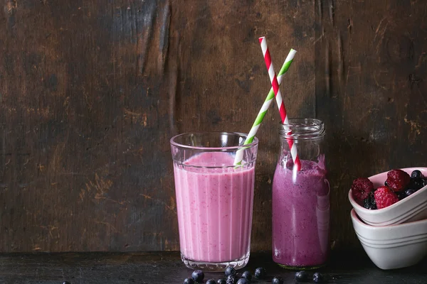 Smoothie caseiro de mirtilo e framboesa — Fotografia de Stock