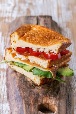 Düşük karbonhidrat ekmek sandviç