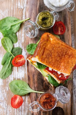 Düşük karbonhidrat ekmek sandviç