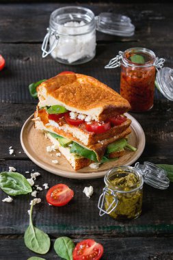 Düşük karbonhidrat ekmek sandviç