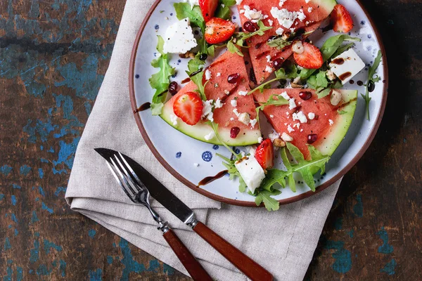 Salată de pepene verde și căpșuni — Fotografie, imagine de stoc