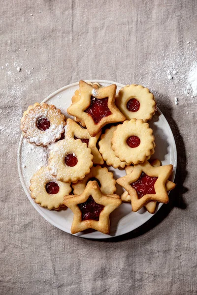 Biscuits Maison Traditionnels Linz Sablés Biscuits Confiture Rouge Sucre Glace — Photo