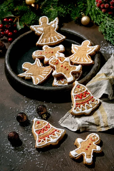 Galletas Jengibre Caseras Tradicionales Navidad Con Glaseado Adornado Pan Jengibre —  Fotos de Stock