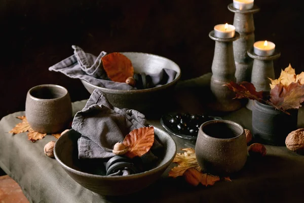 Rustic Autumn Halloween Thanksgiving Table Setting Empty Craft Ceramic Tableware — Stock Photo, Image