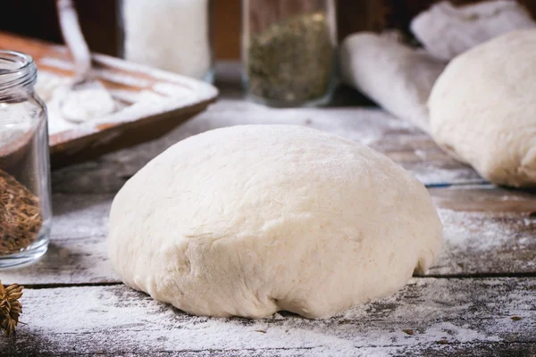 Cuocere il pane — Foto Stock